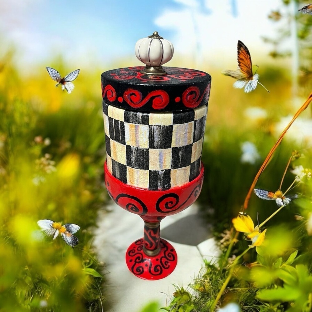 Artistic Red and Black Checkered Decorative Trinket Keepsake Jar☑️